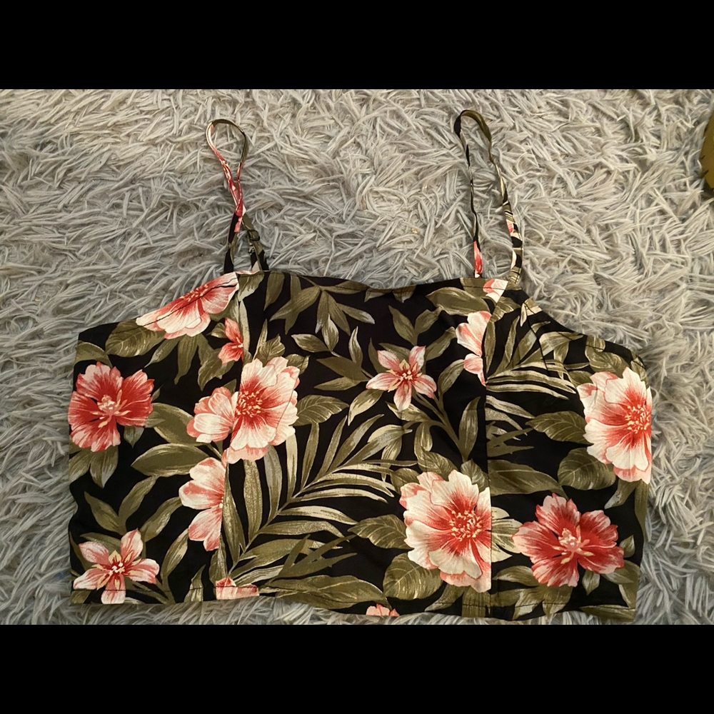 American eagle crop top